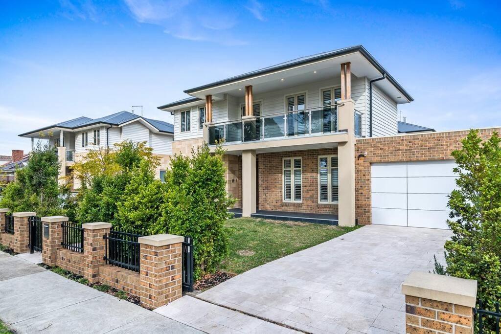 Spacious Luxury Hampton Home - Park Front - Melbourne, Melbourne